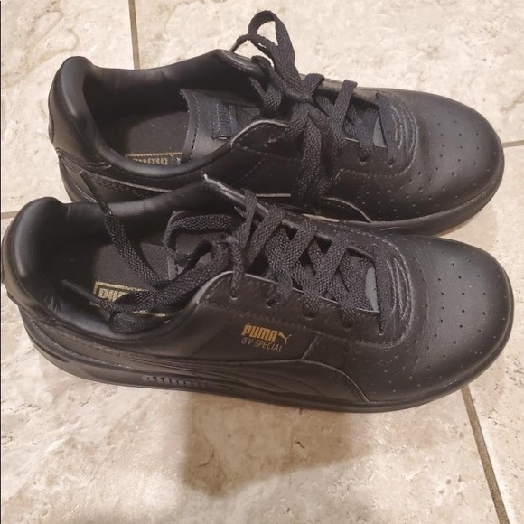 Kids puma shoes - Picture 2 of 2